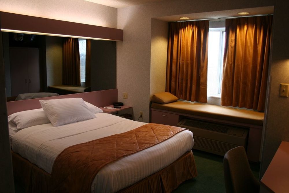 Centerway Hotel Buffalo توناواندا الغرفة الصورة